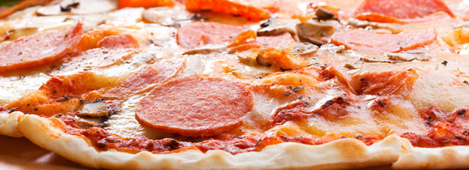 Pizzen mit Hollandaise-Sauce